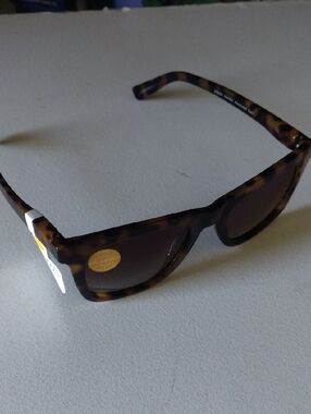 Peepers Tortoiseshell Polarized  Sunglasses - Brown Lenses